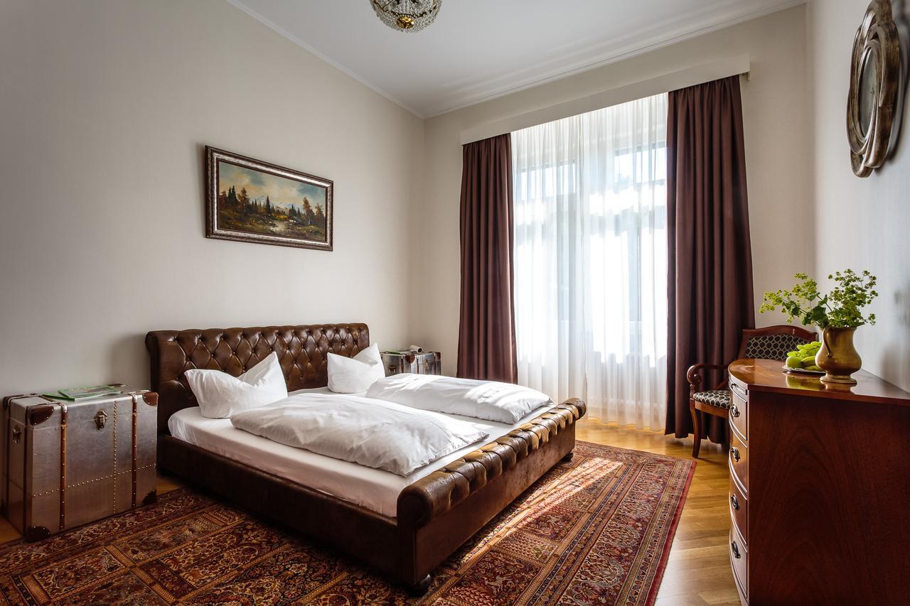 Apartment Am Kurpark Баден-Баден Екстер'єр фото